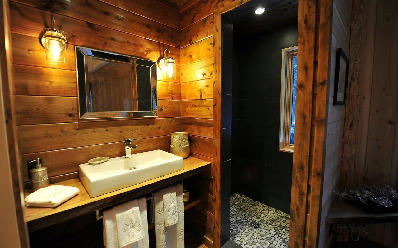 Les Bouleaux - Les Chalets Spa Canada Ла-Мальбе Экстерьер фото